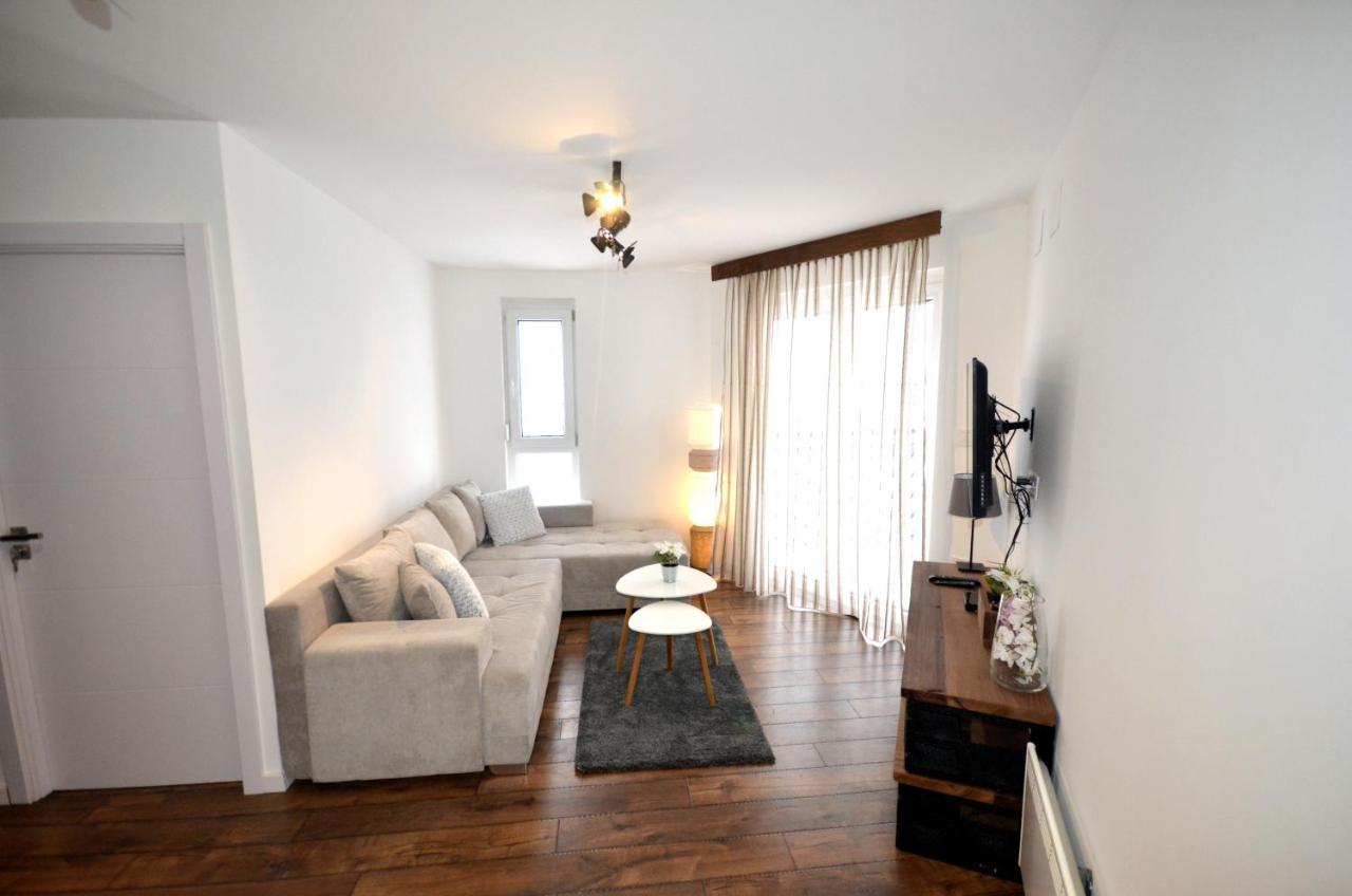 C L E A N&C O Z Y Apartmani Дивчибаре Экстерьер фото
