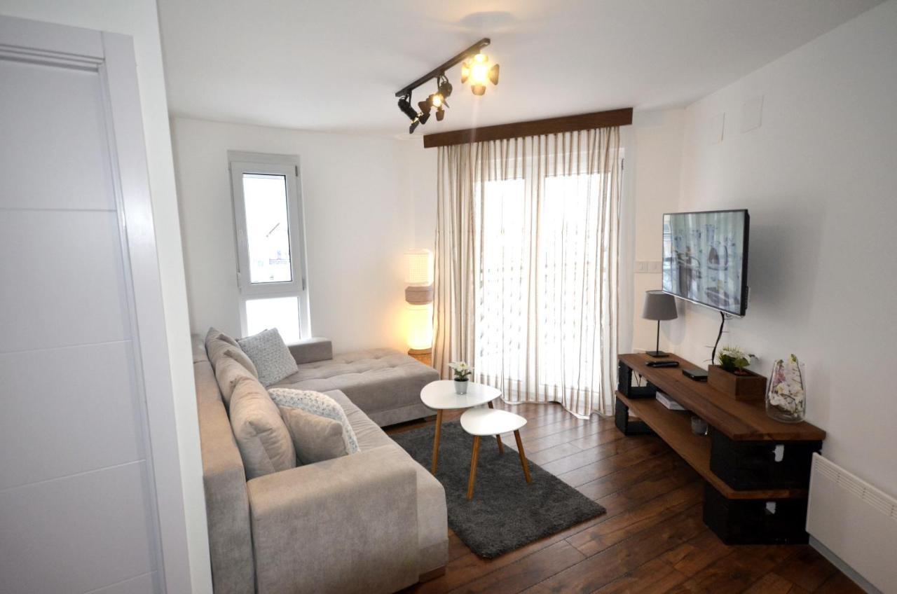 C L E A N&C O Z Y Apartmani Дивчибаре Экстерьер фото